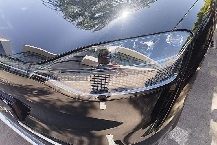 Used Hima AITO M9 2024 Range-Extended Ultra Version 42 kWh 6-Seater Model Left Front Headlight