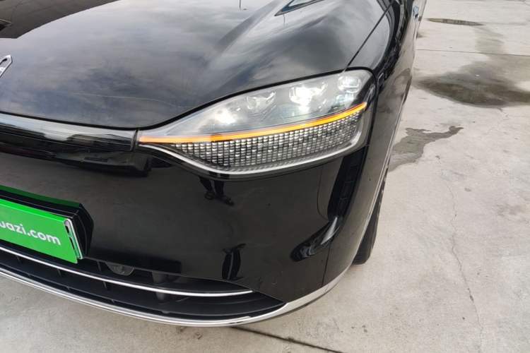Used Hima AITO M9 2024 Range-Extended Ultra Version 42 kWh 6-Seater Model Left Front Headlight