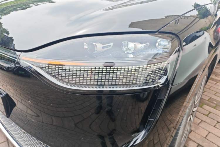 Used Hima AITO M9 2024 All-Electric Ultra Version 100 kWh 6-Seater Model Left Front Headlight