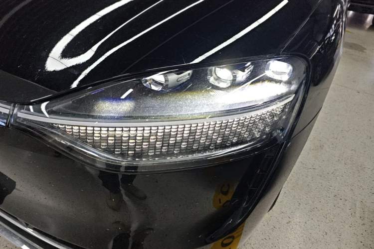 Used Hima AITO M9 2024 Range-Extended Max Edition 42 kWh 6-Seater Version Left Front Headlight
