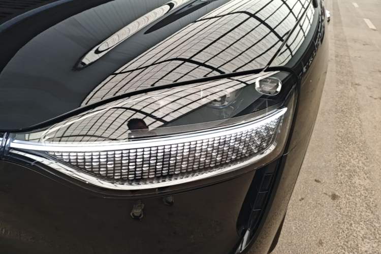 Used Hima AITO M9 2024 Range-Extended Ultra Version 42 kWh 6-Seater Model Left Front Headlight