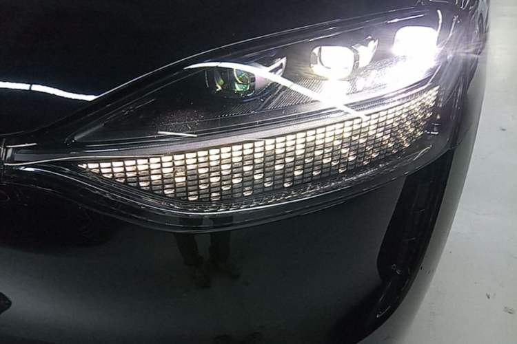 Used Hima AITO M9 2024 Range-Extended Ultra Version 52 kWh 6-Seater Model Left Front Headlight