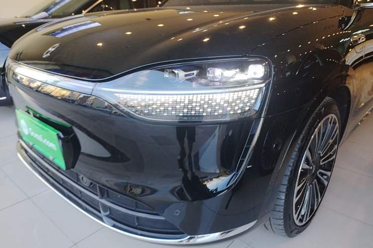 Used Hima AITO M9 2024 Range-Extended Ultra Version 42 kWh 6-Seater Model Left Front Headlight
