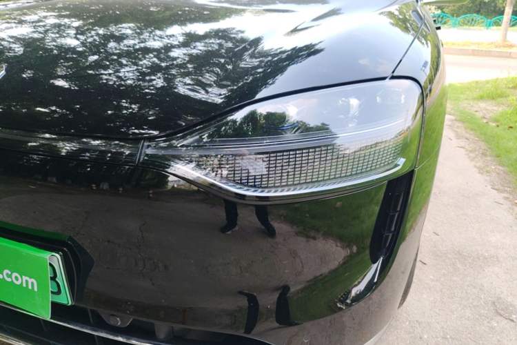 Used Hima AITO M9 2024 Range-Extended Ultra Version 52 kWh 6-Seater Model Left Front Headlight