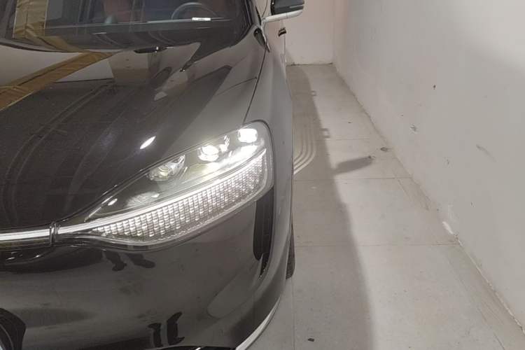 Used Hima AITO M9 2024 Range-Extended Ultra Version 42 kWh 6-Seater Model Left Front Headlight