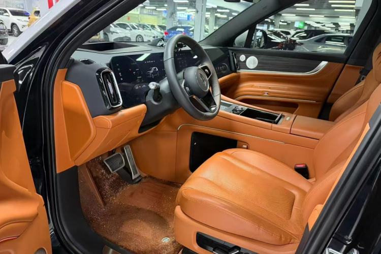 Used Hima AITO M9 2024 Range-Extended Ultra Version 52 kWh 6-Seater Model Left Front Seat