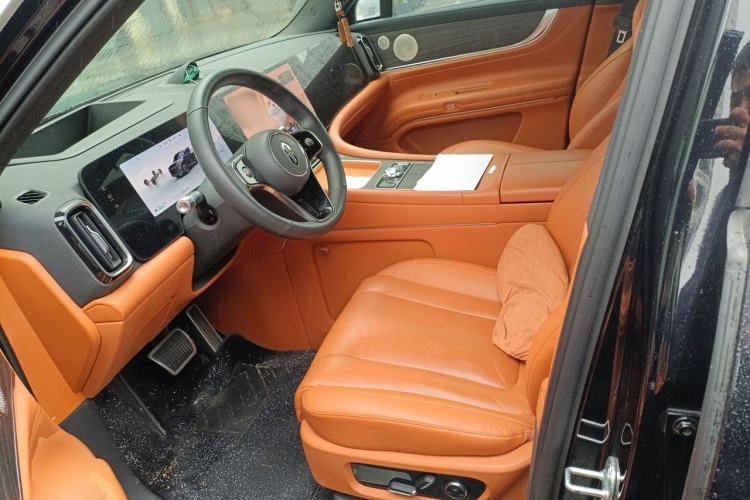 Used Hima AITO M9 2024 Range-Extended Ultra Version 42 kWh 6-Seater Model Left Front Seat