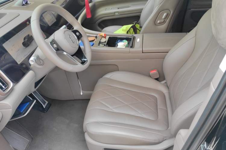 Used Hima AITO M9 2024 Range-Extended Ultra Version 52 kWh 5-Seater Model Left Front Seat