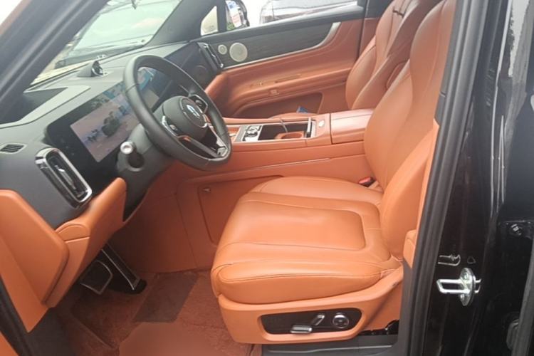 Used Hima AITO M9 2024 Range-Extended Ultra Version 52 kWh 6-Seater Model Left Front Seat