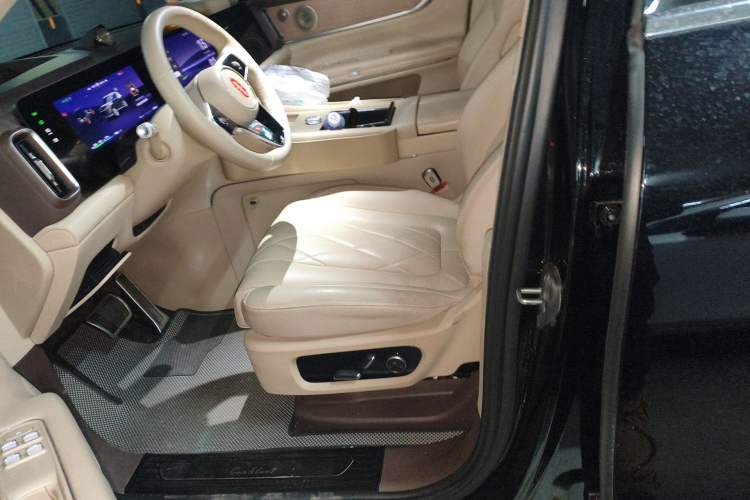Used Hima AITO M9 2024 Range-Extended Ultra Version 42 kWh 6-Seater Model Left Front Seat