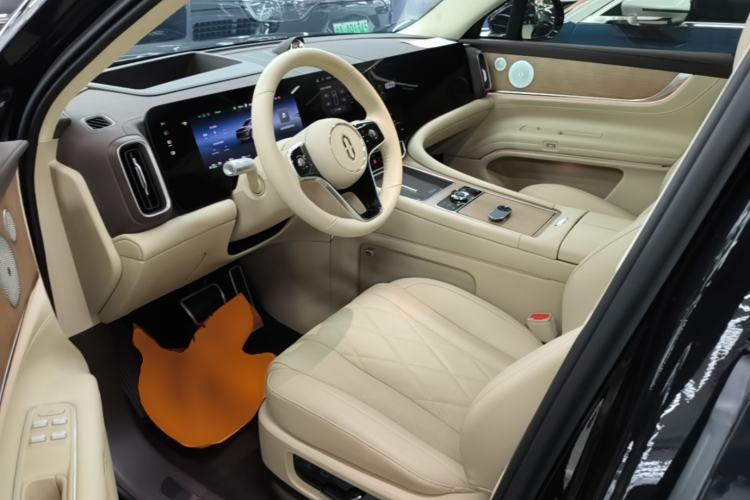 Used Hima AITO M9 2024 Range-Extended Ultra Version 42 kWh 6-Seater Model Left Front Seat