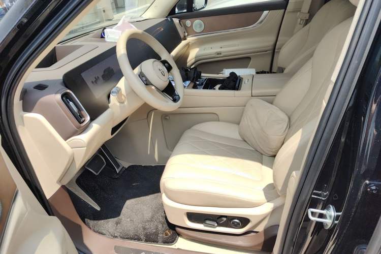 Used Hima AITO M9 2024 Range-Extended Max Edition 42 kWh 6-Seater Version Left Front Seat