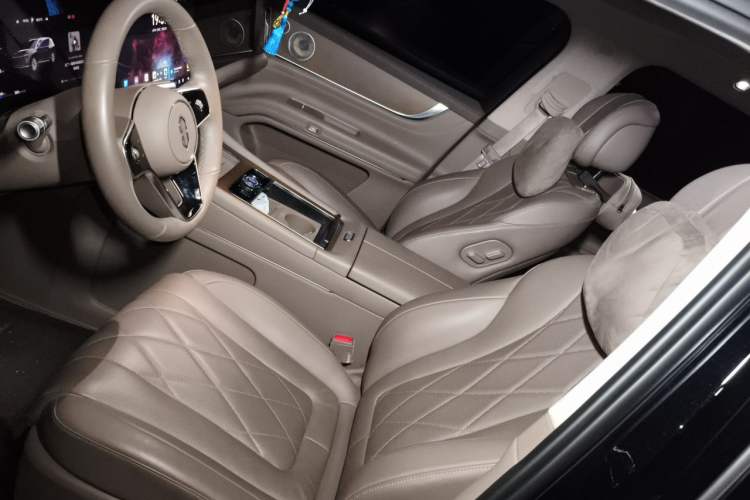 Used Hima AITO M9 2024 Range-Extended Ultra Version 52 kWh 5-Seater Model Left Front Seat