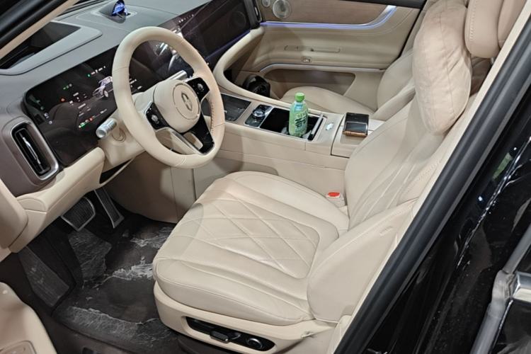 Used Hima AITO M9 2024 Range-Extended Ultra Version 52 kWh 5-Seater Model Left Front Seat