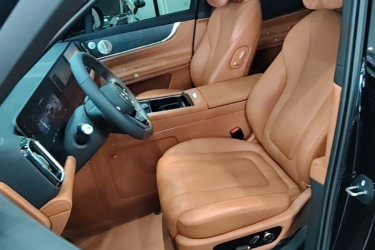 Used Hima AITO M9 2024 Range-Extended Max Edition 42 kWh 6-Seater Version Left Front Seat