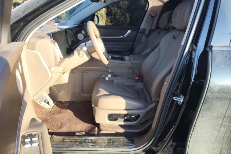 Used Hima AITO M9 2024 Range-Extended Ultra Version 42 kWh 6-Seater Model Left Front Seat