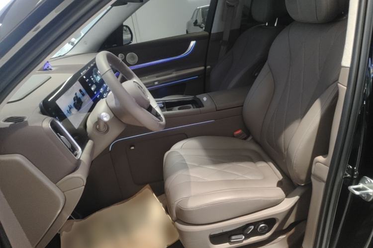 Used Hima AITO M9 2024 Range-Extended Max Edition 52 kWh 5-Seater Version Left Front Seat