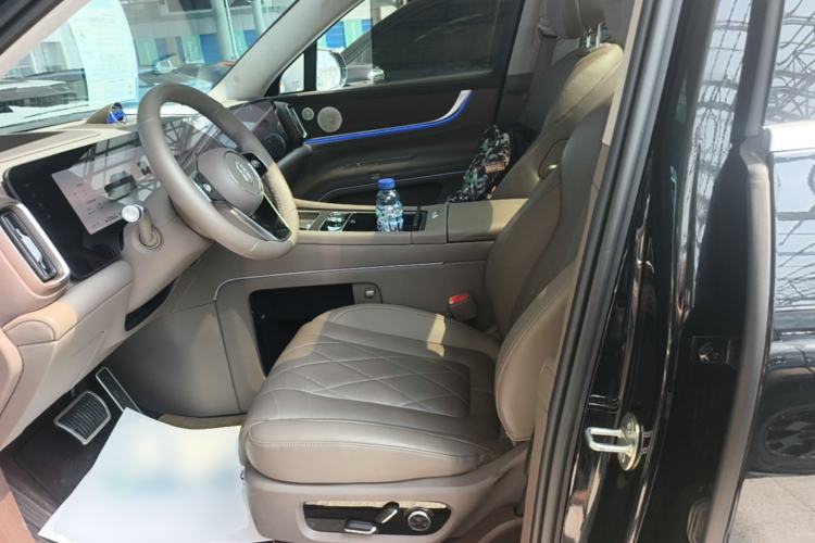Used Hima AITO M9 2024 Range-Extended Ultra Version 52 kWh 5-Seater Model Left Front Seat