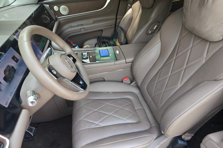 Used Hima AITO M9 2024 Range-Extended Max Edition 42 kWh 6-Seater Version Left Front Seat