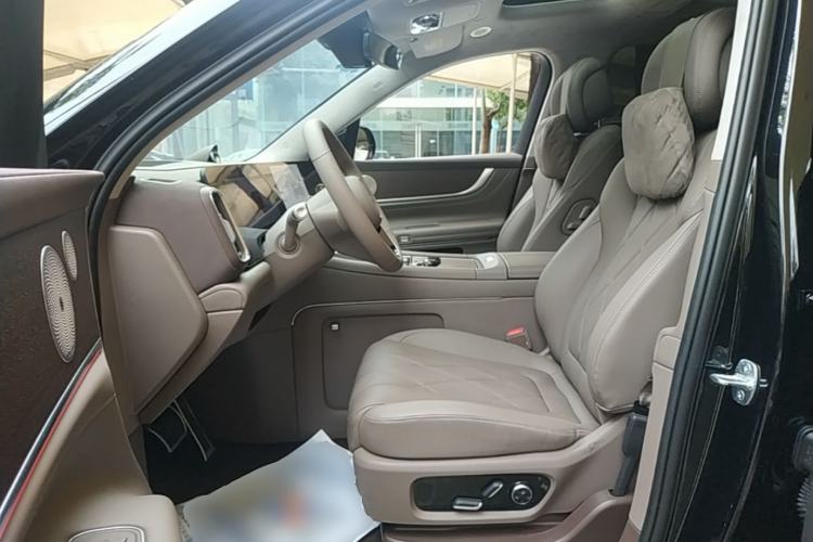 Used Hima AITO M9 2024 Range-Extended Ultra Version 52 kWh 6-Seater Model Left Front Seat