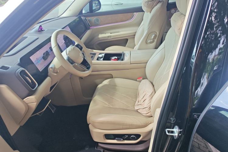 Used Hima AITO M9 2024 Range-Extended Ultra Version 42 kWh 6-Seater Model Left Front Seat