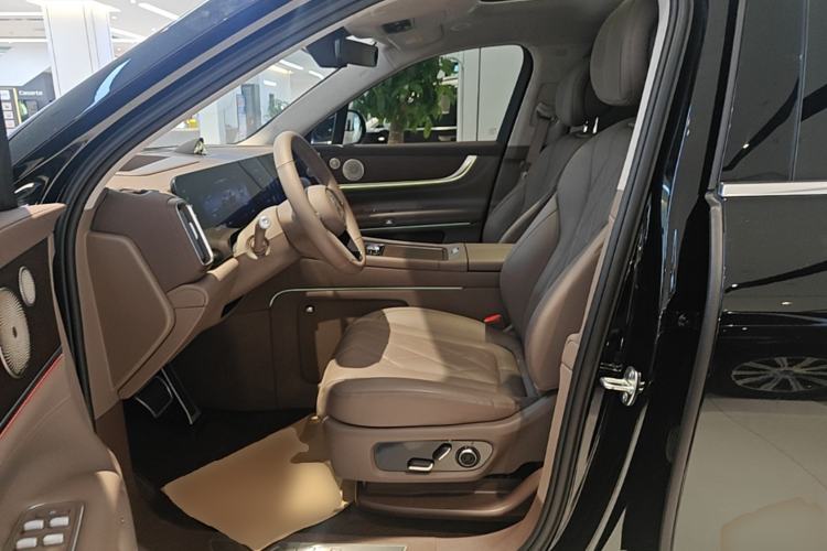 Used Hima AITO M9 2024 Range-Extended Ultra Version 42 kWh 6-Seater Model Left Front Seat