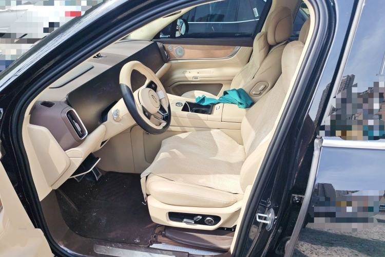Used Hima AITO M9 2024 Range-Extended Ultra Version 42 kWh 6-Seater Model Left Front Seat