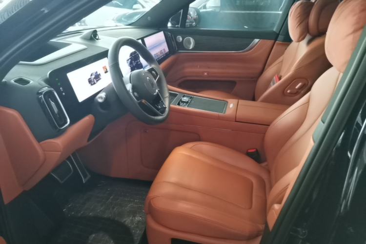 Used Hima AITO M9 2024 Range-Extended Ultra Version 42 kWh 6-Seater Model Left Front Seat