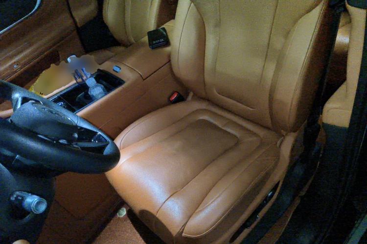 Used Hima AITO M9 2024 Range-Extended Ultra Version 42 kWh 6-Seater Model Left Front Seat