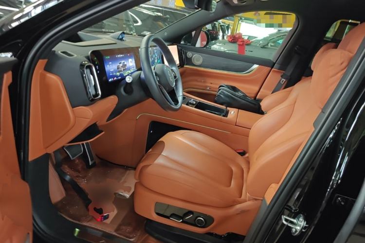 Used Hima AITO M9 2024 Range-Extended Ultra Version 52 kWh 6-Seater Model Left Front Seat