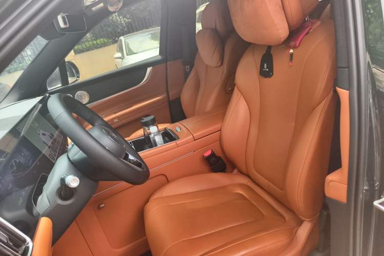 Used Hima AITO M9 2024 Range-Extended Max Edition 42 kWh 5-Seater Version Left Front Seat