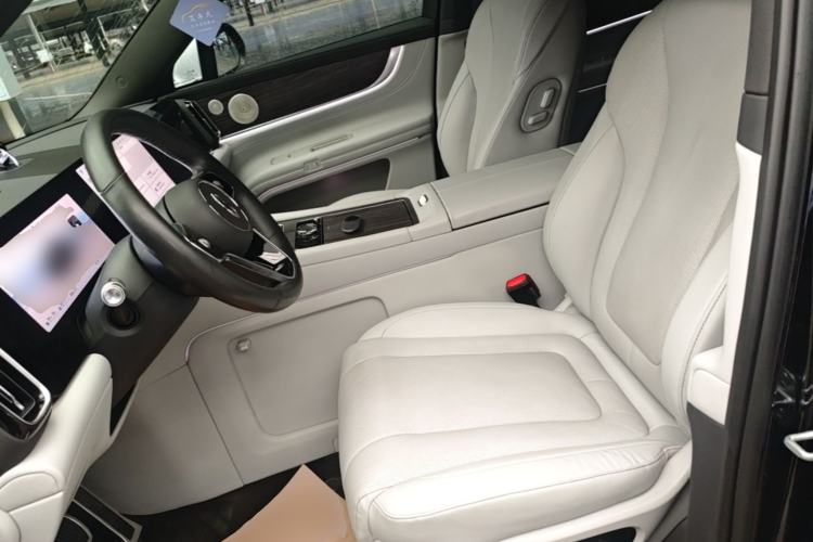 Used Hima AITO M9 2024 Range-Extended Ultra Version 42 kWh 6-Seater Model Left Front Seat