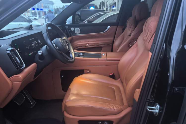 Used Hima AITO M9 2024 Range-Extended Ultra Version 42 kWh 6-Seater Model Left Front Seat