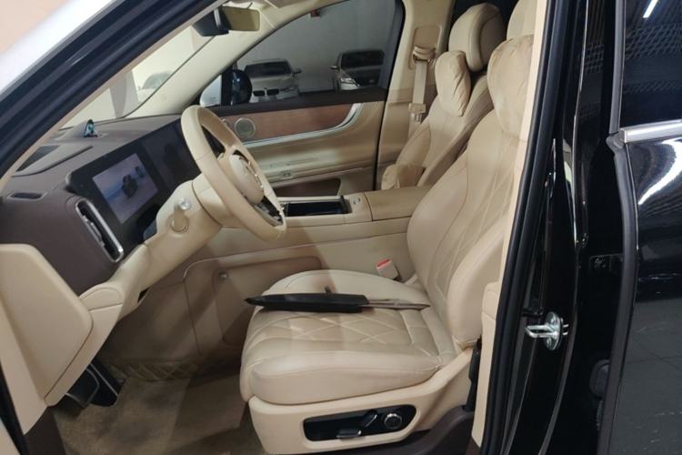 Used Hima AITO M9 2024 Range-Extended Max Edition 52 kWh 6-Seater Version Left Front Seat