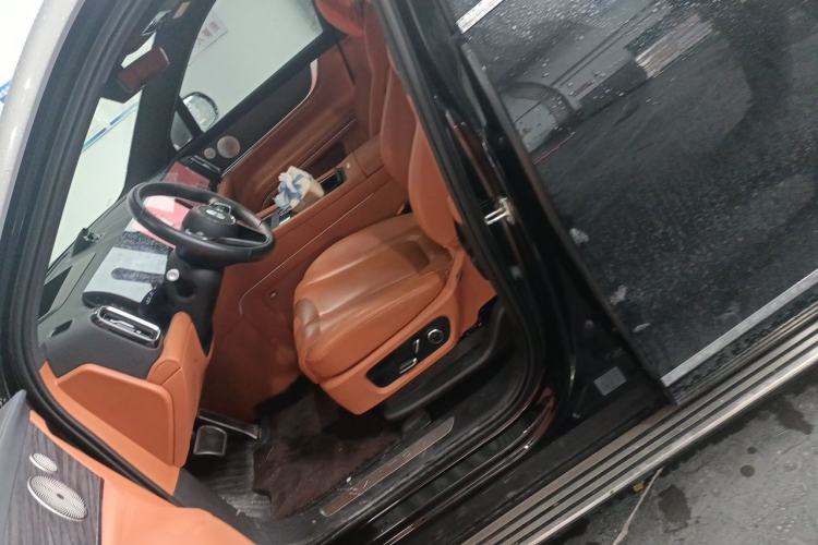 Used Hima AITO M9 2024 Range-Extended Ultra Version 42 kWh 6-Seater Model Left Front Seat