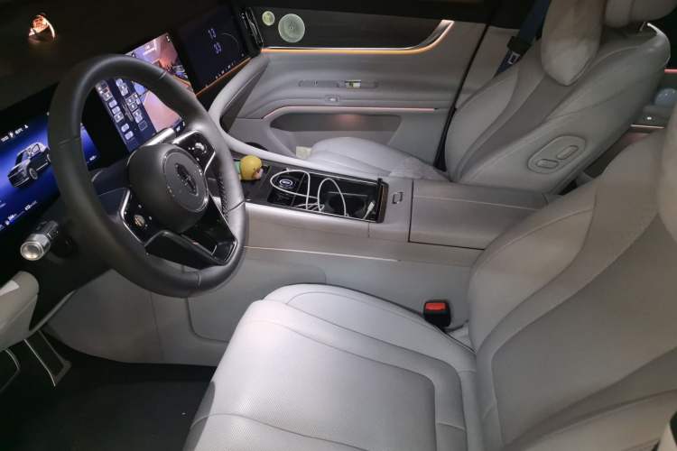 Used Hima AITO M9 2024 Range-Extended Max Edition 42 kWh 6-Seater Version Left Front Seat