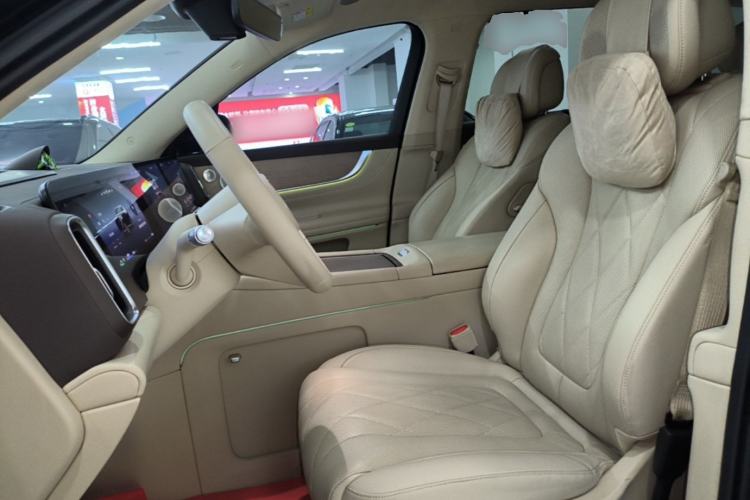 Used Hima AITO M9 2024 Range-Extended Ultra Version 52 kWh 6-Seater Model Left Front Seat