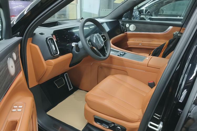 Used Hima AITO M9 2024 Range-Extended Max Edition 42 kWh 6-Seater Version Left Front Seat
