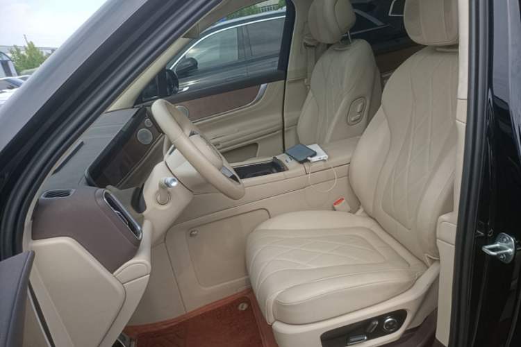 Used Hima AITO M9 2024 Range-Extended Max Edition 42 kWh 6-Seater Version Left Front Seat