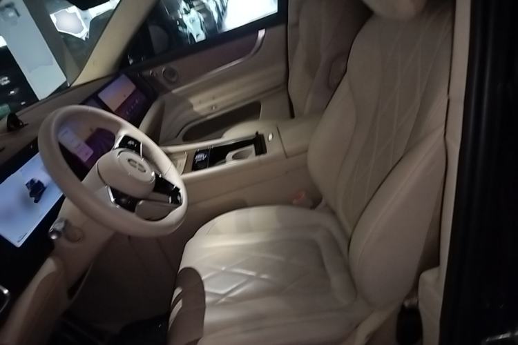 Used Hima AITO M9 2024 Range-Extended Max Edition 42 kWh 6-Seater Version Left Front Seat