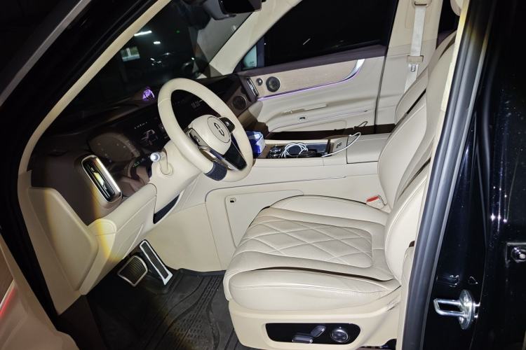 Used Hima AITO M9 2024 Range-Extended Ultra Version 52 kWh 6-Seater Model Left Front Seat
