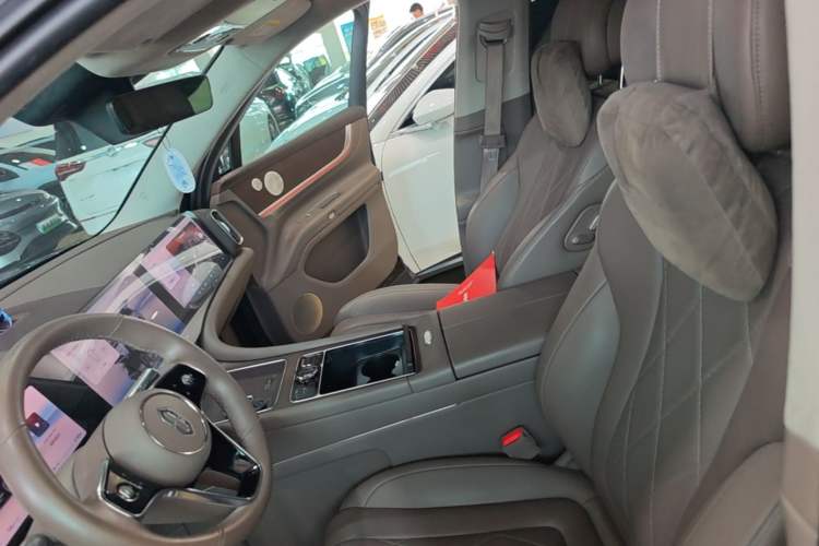 Used Hima AITO M9 2024 Range-Extended Ultra Version 52 kWh 5-Seater Model Left Front Seat