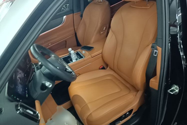 Used Hima AITO M9 2024 Range-Extended Ultra Version 42 kWh 6-Seater Model Left Front Seat