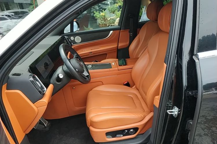 Used Hima AITO M9 2024 Range-Extended Ultra Version 42 kWh 6-Seater Model Left Front Seat