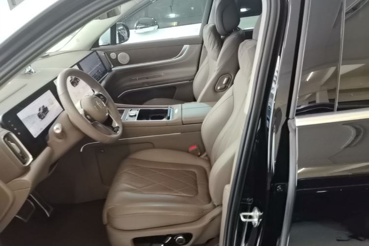 Used Hima AITO M9 2024 Range-Extended Ultra Version 52 kWh 5-Seater Model Left Front Seat