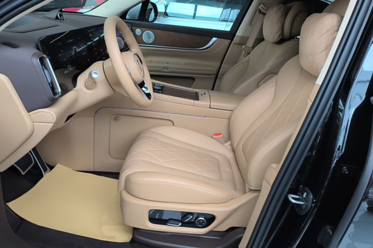 Used Hima AITO M9 2024 Range-Extended Ultra Version 52 kWh 5-Seater Model Left Front Seat