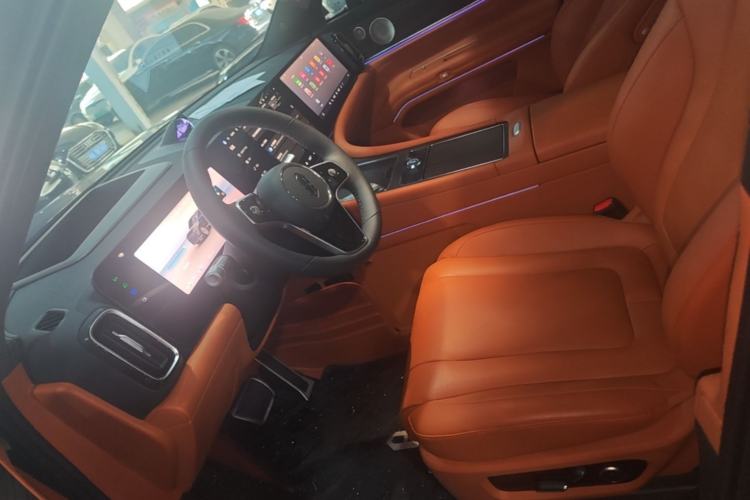 Used Hima AITO M9 2024 Range-Extended Max Edition 42 kWh 6-Seater Version Left Front Seat