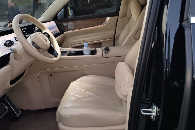 Used Hima AITO M9 2024 Range-Extended Ultra Version 42 kWh 6-Seater Model Left Front Seat
