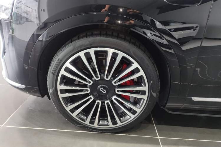 Used Hima AITO M9 2024 Range-Extended Ultra Version 52 kWh 6-Seater Model Left Front Wheel Hub