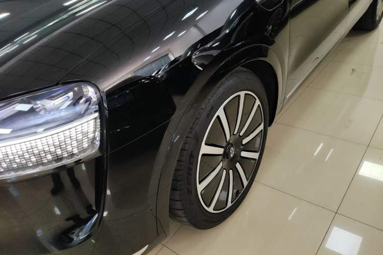 Used Hima AITO M9 2024 Range-Extended Max Edition 42 kWh 6-Seater Version Left Front Wheel Hub